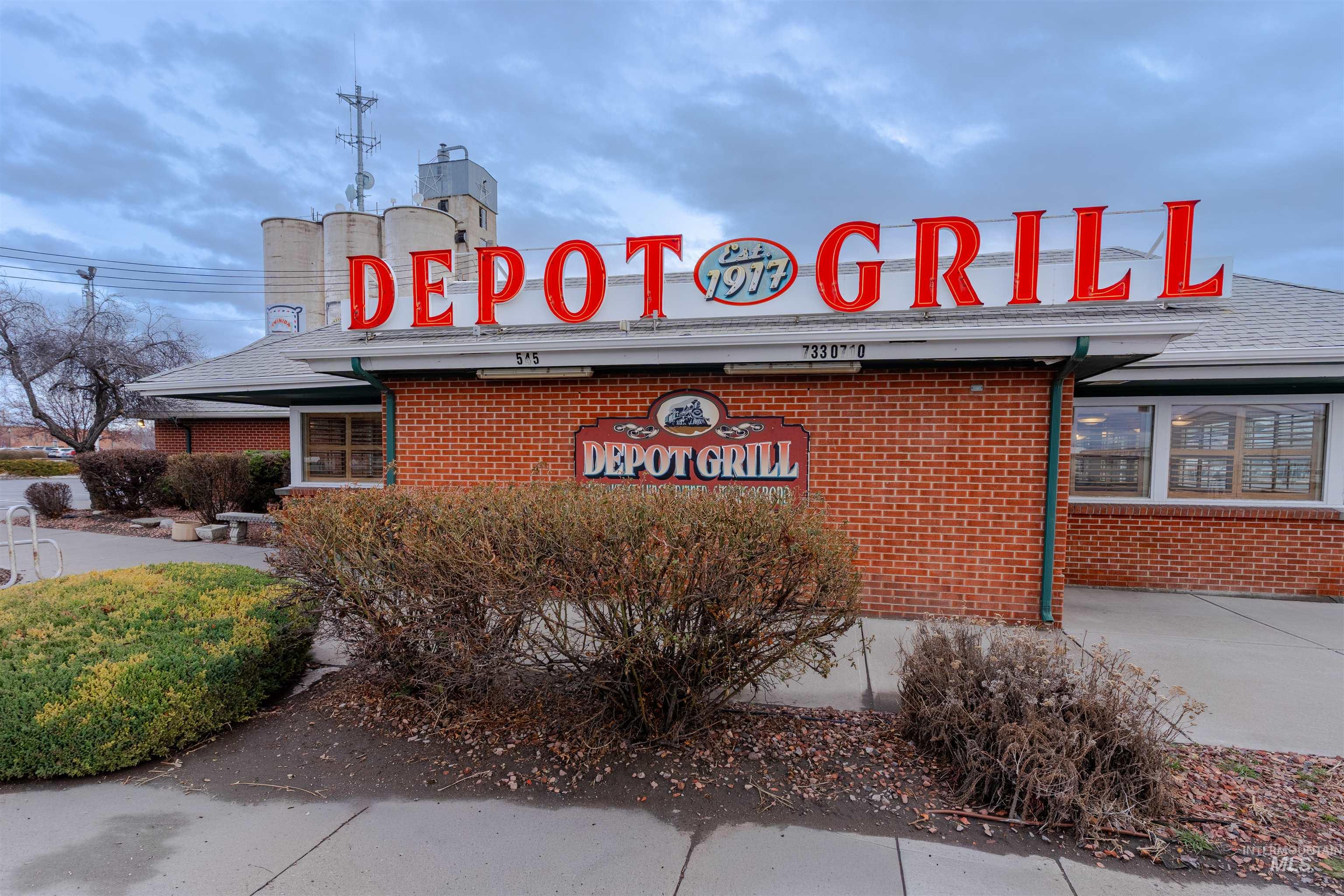 545 Shoshone St S, Twin Falls, Idaho 83301-6004, 6 Rooms, Business/Commercial For Sale, Price $1,293,000,MLS 98979717