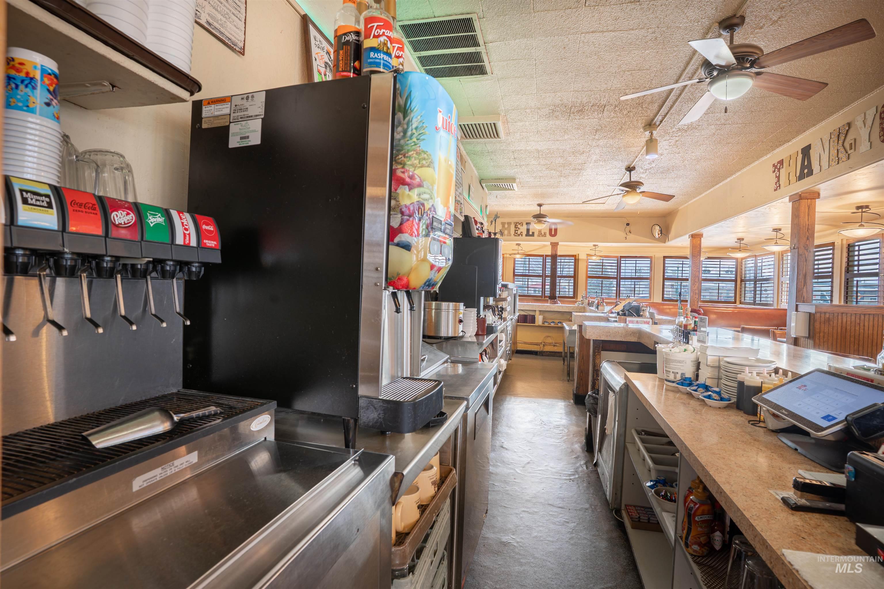 545 Shoshone St S, Twin Falls, Idaho 83301-6004, 6 Rooms, Business/Commercial For Sale, Price $1,293,000,MLS 98979717