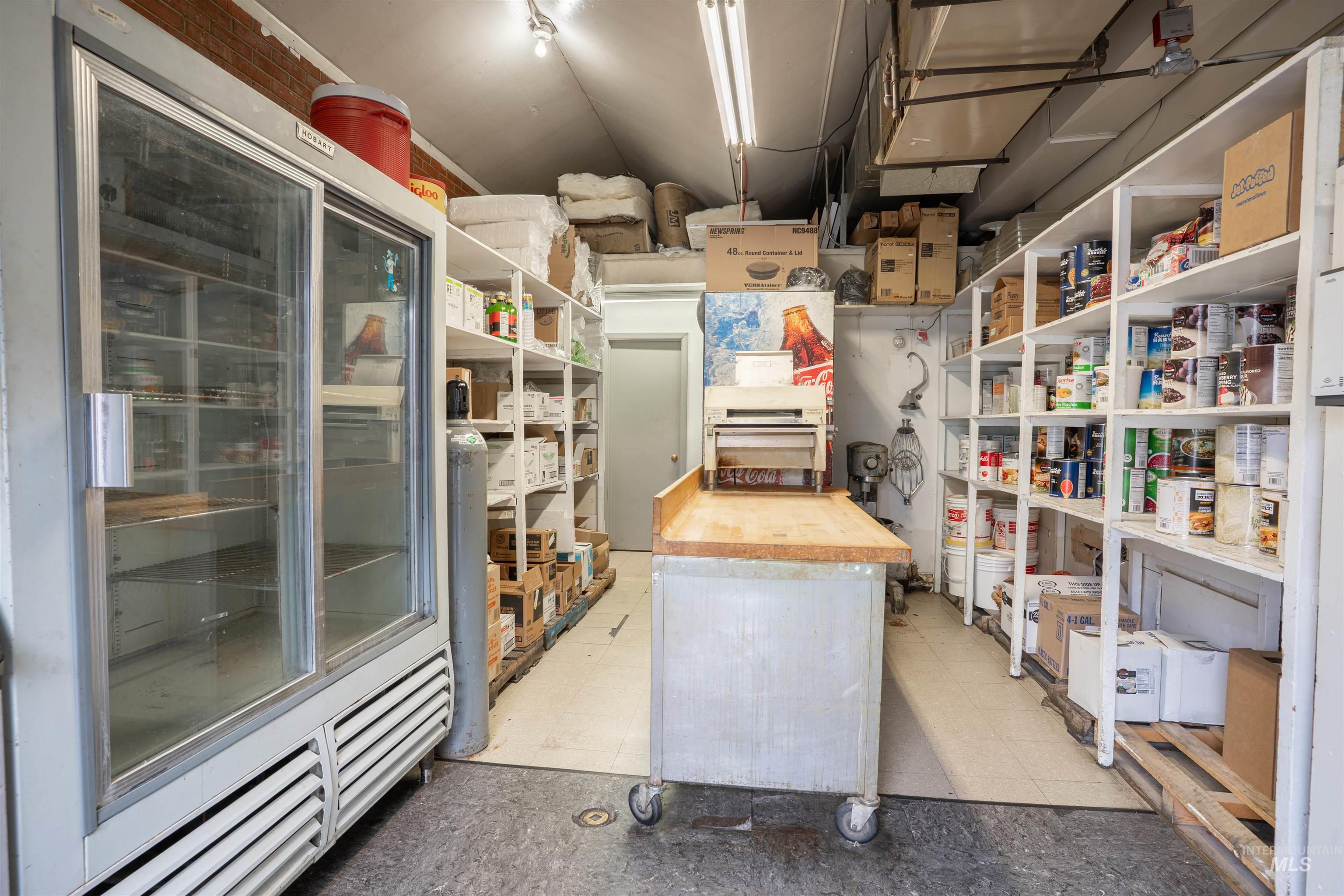 545 Shoshone St S, Twin Falls, Idaho 83301-6004, 6 Rooms, Business/Commercial For Sale, Price $1,293,000,MLS 98979717