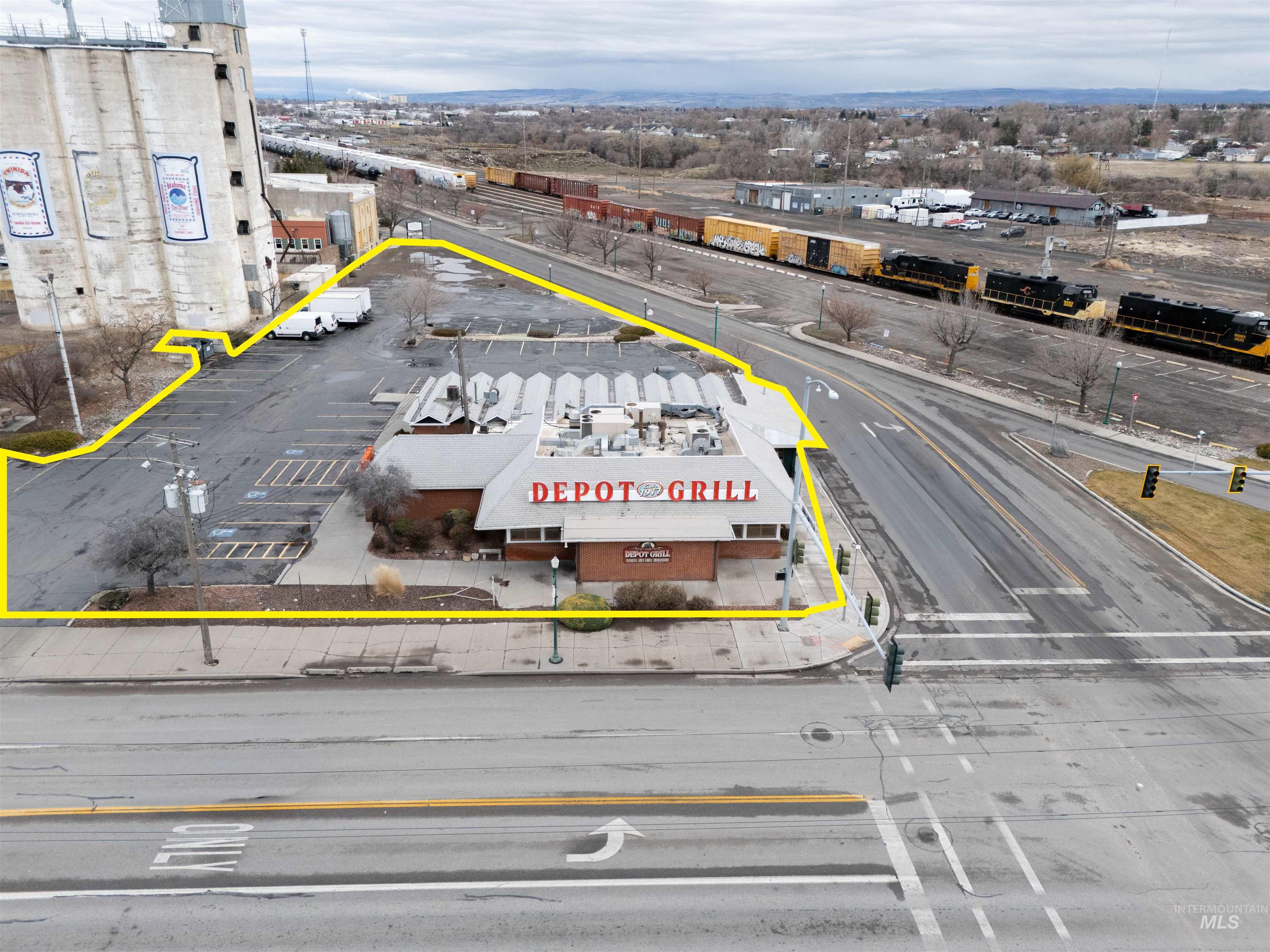 545 Shoshone St S, Twin Falls, Idaho 83301-6004, 6 Rooms, Business/Commercial For Sale, Price $1,293,000,MLS 98979717