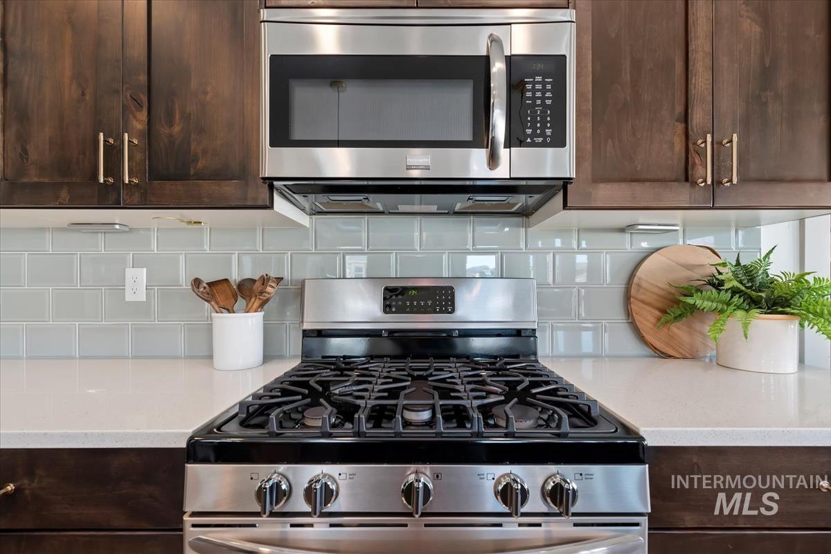 11592 W Shortcreek, Star, Idaho 83669, 4 Bedrooms, 2.5 Bathrooms, Residential For Sale, Price $749,900,MLS 98979720