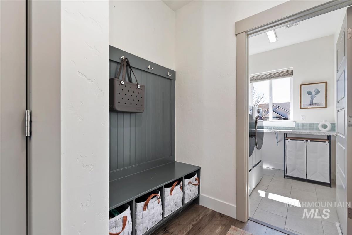 11592 W Shortcreek, Star, Idaho 83669, 4 Bedrooms, 2.5 Bathrooms, Residential For Sale, Price $749,900,MLS 98979720