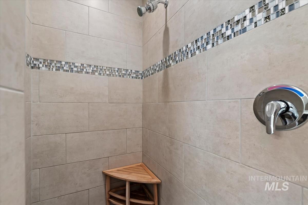 11592 W Shortcreek, Star, Idaho 83669, 4 Bedrooms, 2.5 Bathrooms, Residential For Sale, Price $749,900,MLS 98979720