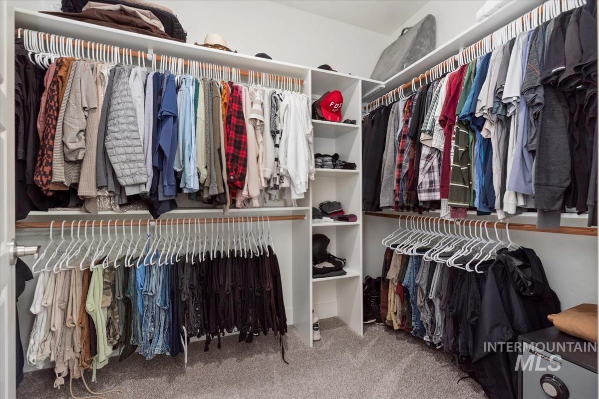 11592 W Shortcreek, Star, Idaho 83669, 4 Bedrooms, 2.5 Bathrooms, Residential For Sale, Price $749,900,MLS 98979720