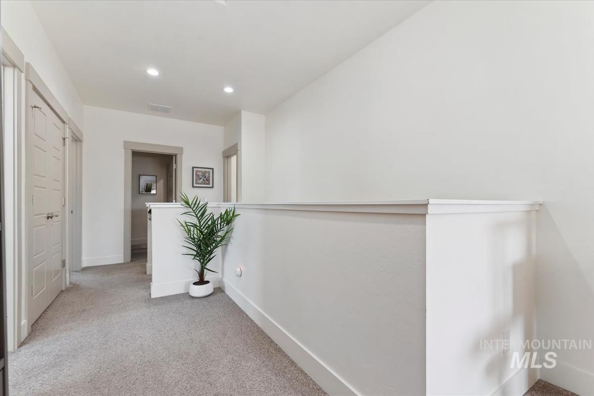 11592 W Shortcreek, Star, Idaho 83669, 4 Bedrooms, 2.5 Bathrooms, Residential For Sale, Price $749,900,MLS 98979720