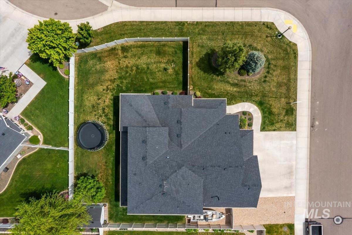 11592 W Shortcreek, Star, Idaho 83669, 5 Bedrooms, 2.5 Bathrooms, Residential For Sale, Price $719,990, 98979720