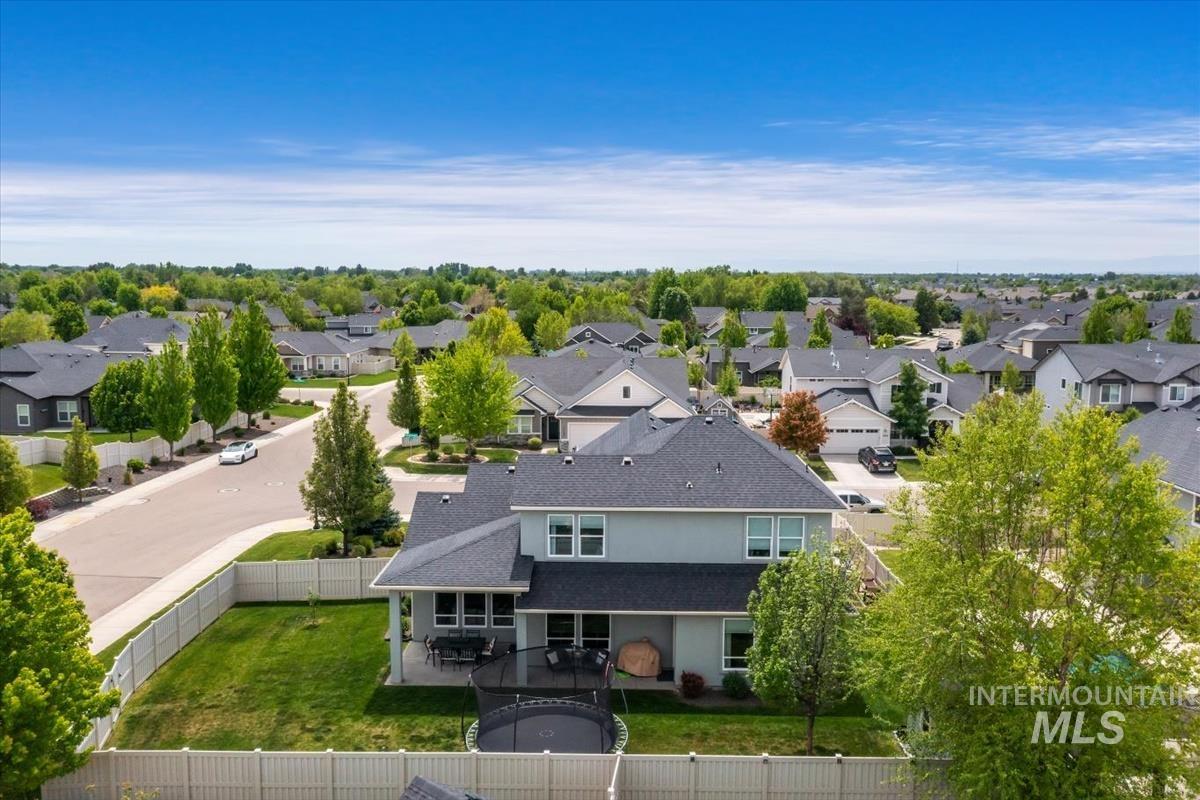 11592 W Shortcreek, Star, Idaho 83669, 5 Bedrooms, 2.5 Bathrooms, Residential For Sale, Price $719,990, 98979720
