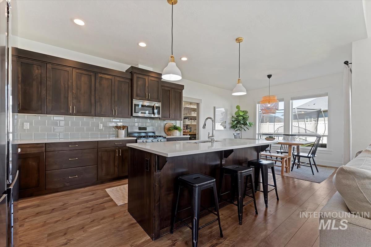 11592 W Shortcreek, Star, Idaho 83669, 5 Bedrooms, 2.5 Bathrooms, Residential For Sale, Price $719,990, 98979720