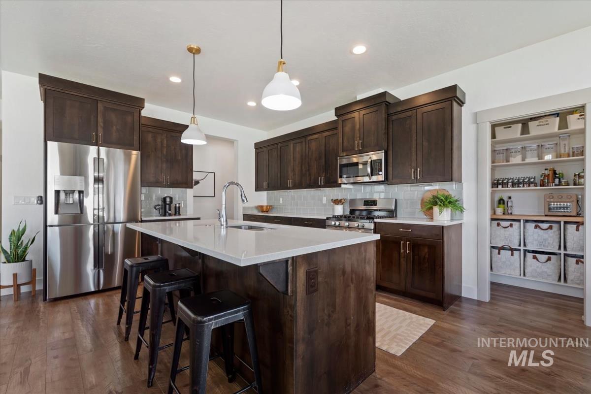 11592 W Shortcreek, Star, Idaho 83669, 5 Bedrooms, 2.5 Bathrooms, Residential For Sale, Price $719,990, 98979720