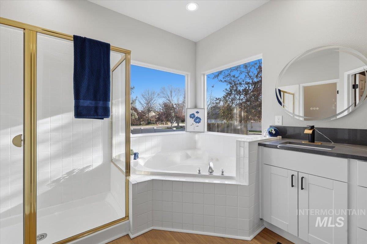 9820 W Geronimo St, Boise, Idaho 83709, 3 Bedrooms, 2 Bathrooms, Residential For Sale, Price $625,000,MLS 98979721