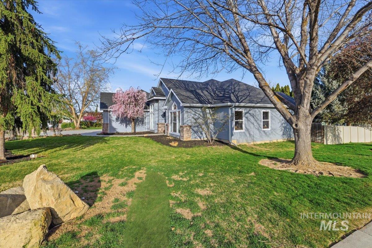 9820 W Geronimo St, Boise, Idaho 83709, 3 Bedrooms, 2 Bathrooms, Residential For Sale, Price $625,000,MLS 98979721