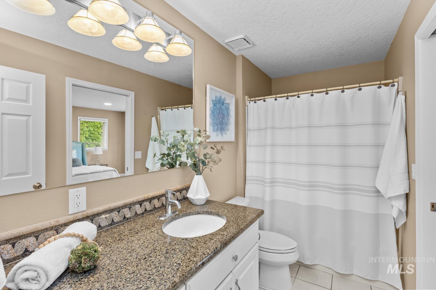 318 E Lake Rim Lane, Boise, Idaho 83716, 3 Bedrooms, 3 Bathrooms, Residential For Sale, Price $1,020,000, 98979723