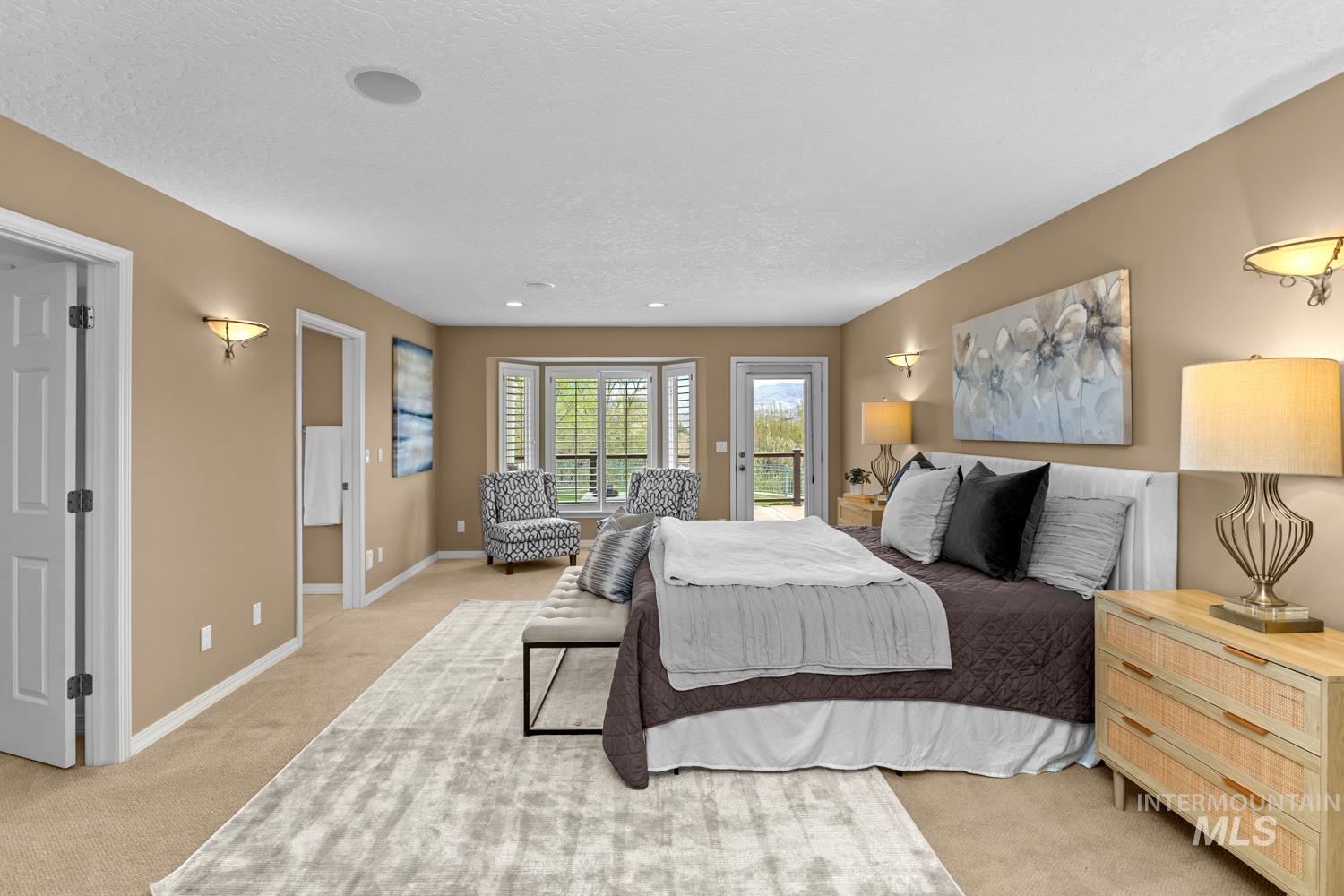 318 E Lake Rim Lane, Boise, Idaho 83716, 3 Bedrooms, 3 Bathrooms, Residential For Sale, Price $1,020,000, 98979723