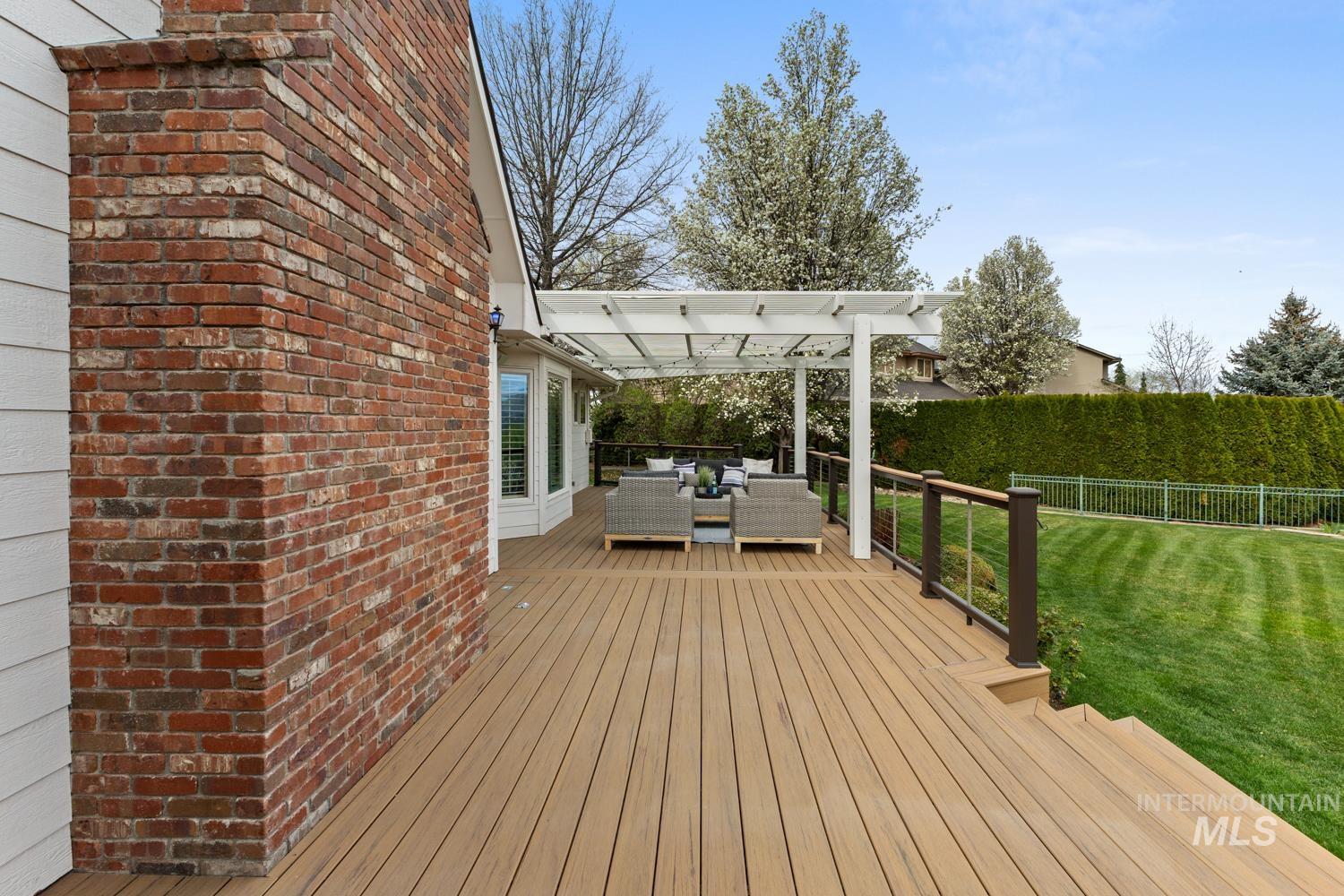 318 E Lake Rim Lane, Boise, Idaho 83716, 3 Bedrooms, 3 Bathrooms, Residential For Sale, Price $1,020,000, 98979723