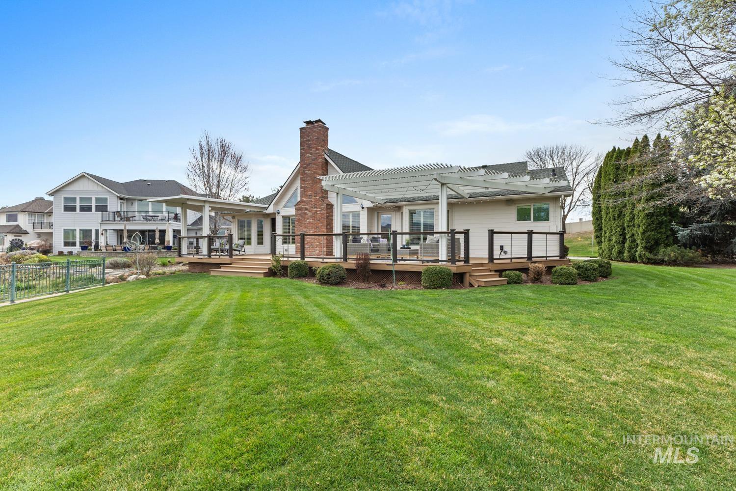 318 E Lake Rim Lane, Boise, Idaho 83716, 3 Bedrooms, 3 Bathrooms, Residential For Sale, Price $1,020,000, 98979723