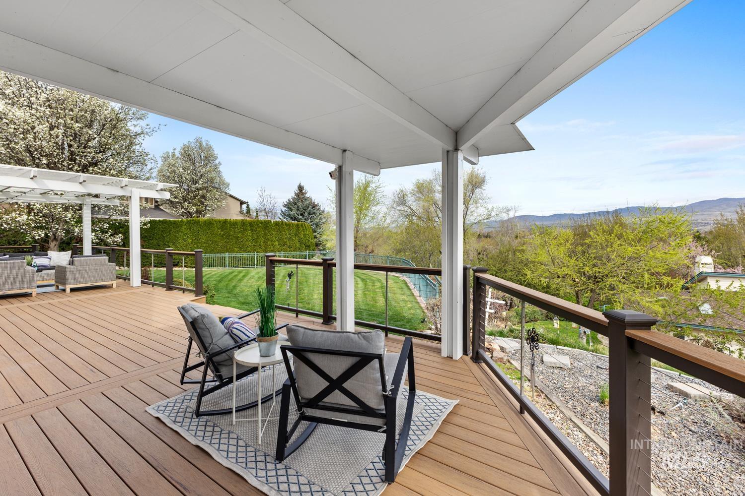 318 E Lake Rim Lane, Boise, Idaho 83716, 3 Bedrooms, 3 Bathrooms, Residential For Sale, Price $1,020,000, 98979723