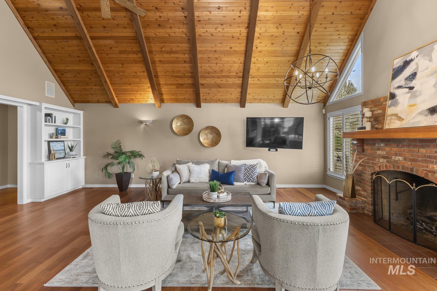 318 E Lake Rim Lane, Boise, Idaho 83716, 3 Bedrooms, 3 Bathrooms, Residential For Sale, Price $1,020,000, 98979723