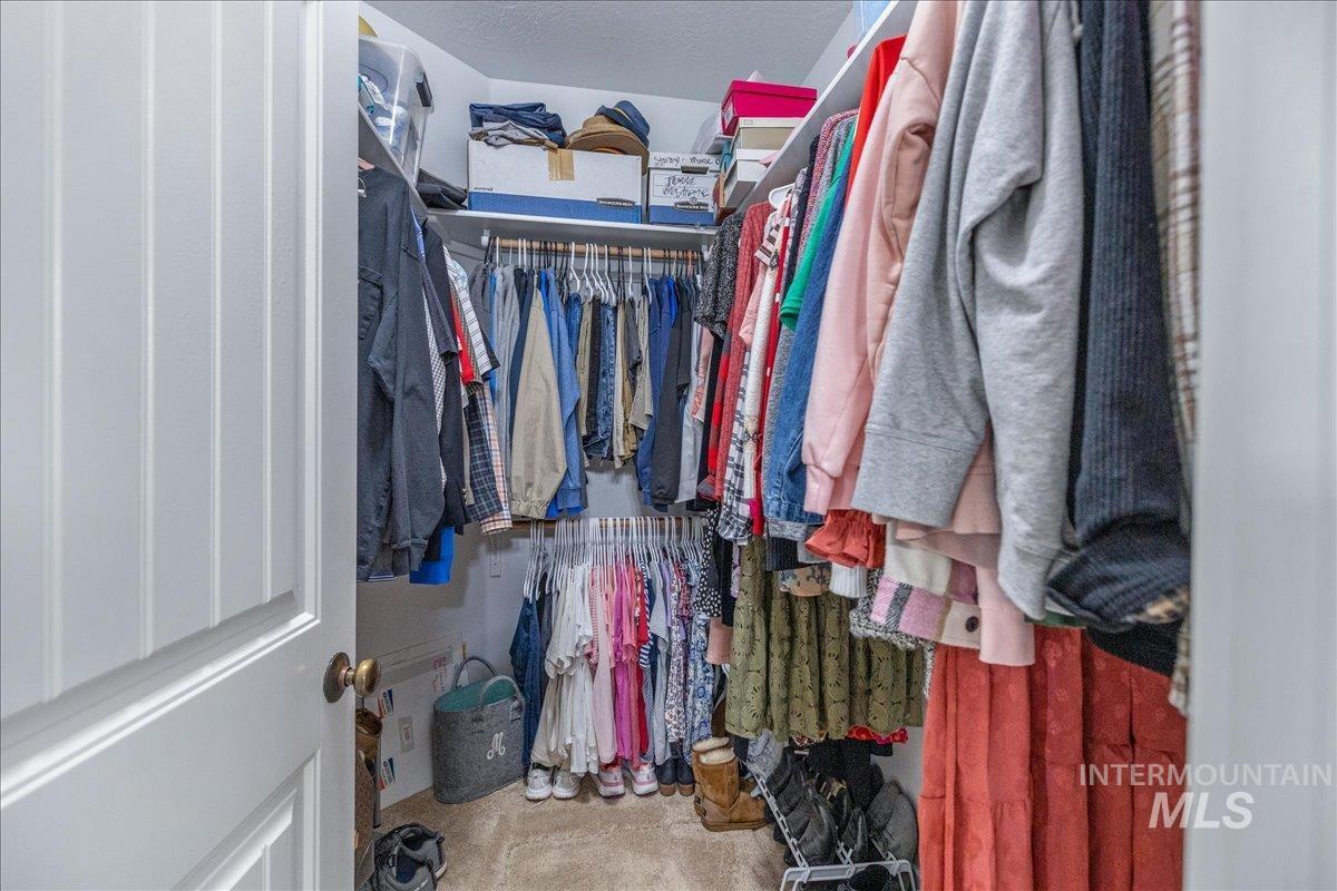 3038 N Christian Way, Meridian, Idaho 83646, 3 Bedrooms, 2 Bathrooms, Residential For Sale, Price $489,900,MLS 98979724