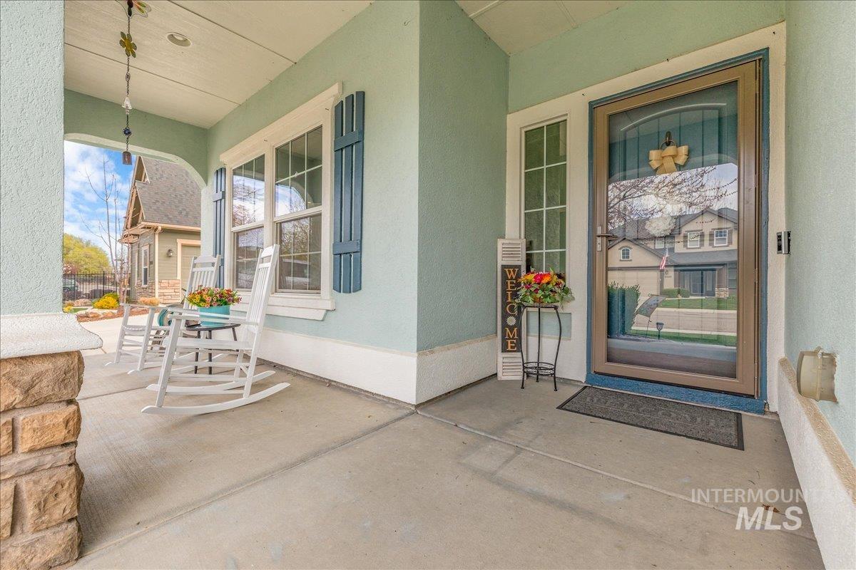 3038 N Christian Way, Meridian, Idaho 83646, 3 Bedrooms, 2 Bathrooms, Residential For Sale, Price $489,900,MLS 98979724