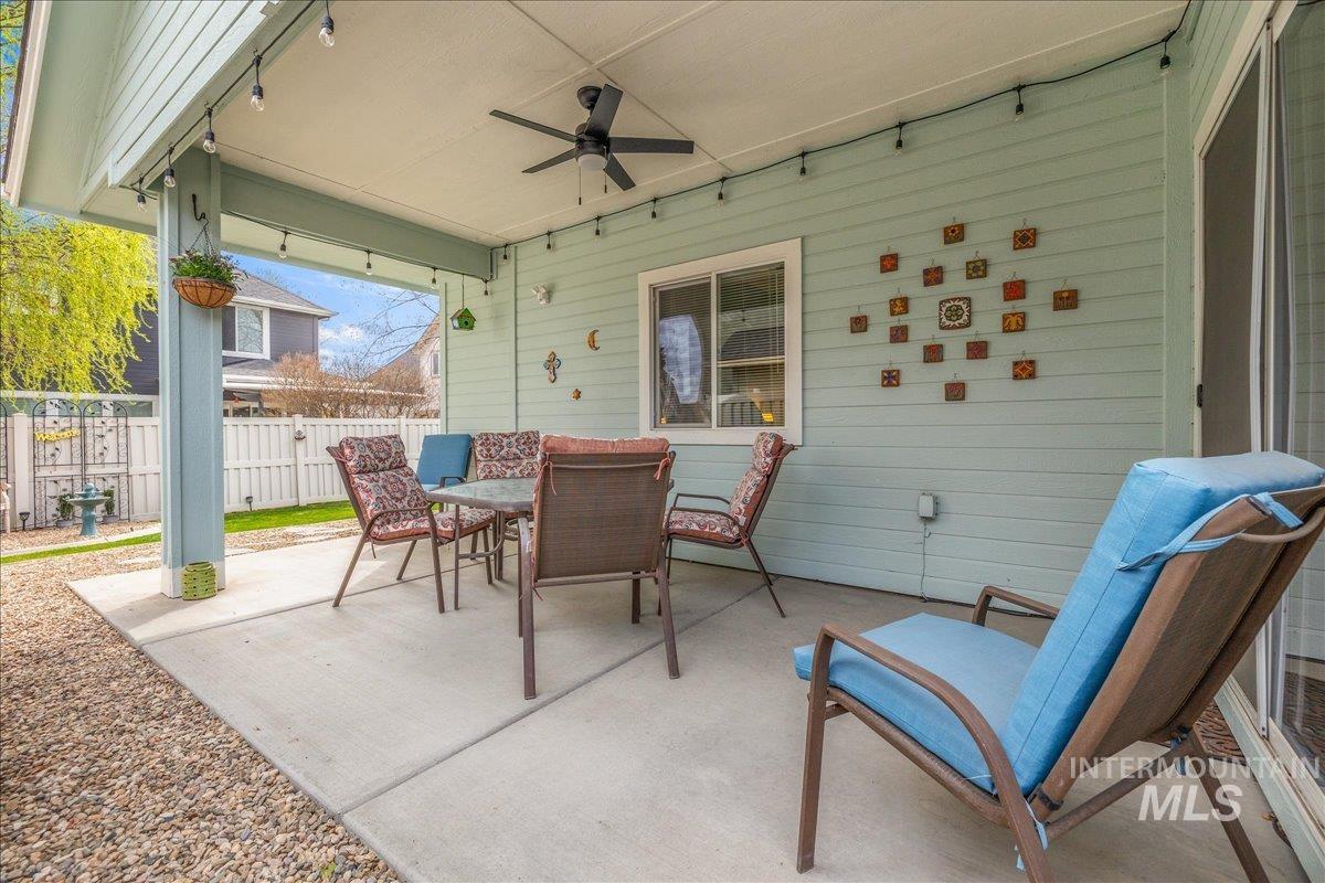 3038 N Christian Way, Meridian, Idaho 83646, 3 Bedrooms, 2 Bathrooms, Residential For Sale, Price $489,900,MLS 98979724