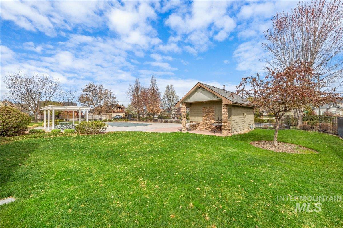 3038 N Christian Way, Meridian, Idaho 83646, 3 Bedrooms, 2 Bathrooms, Residential For Sale, Price $489,900,MLS 98979724