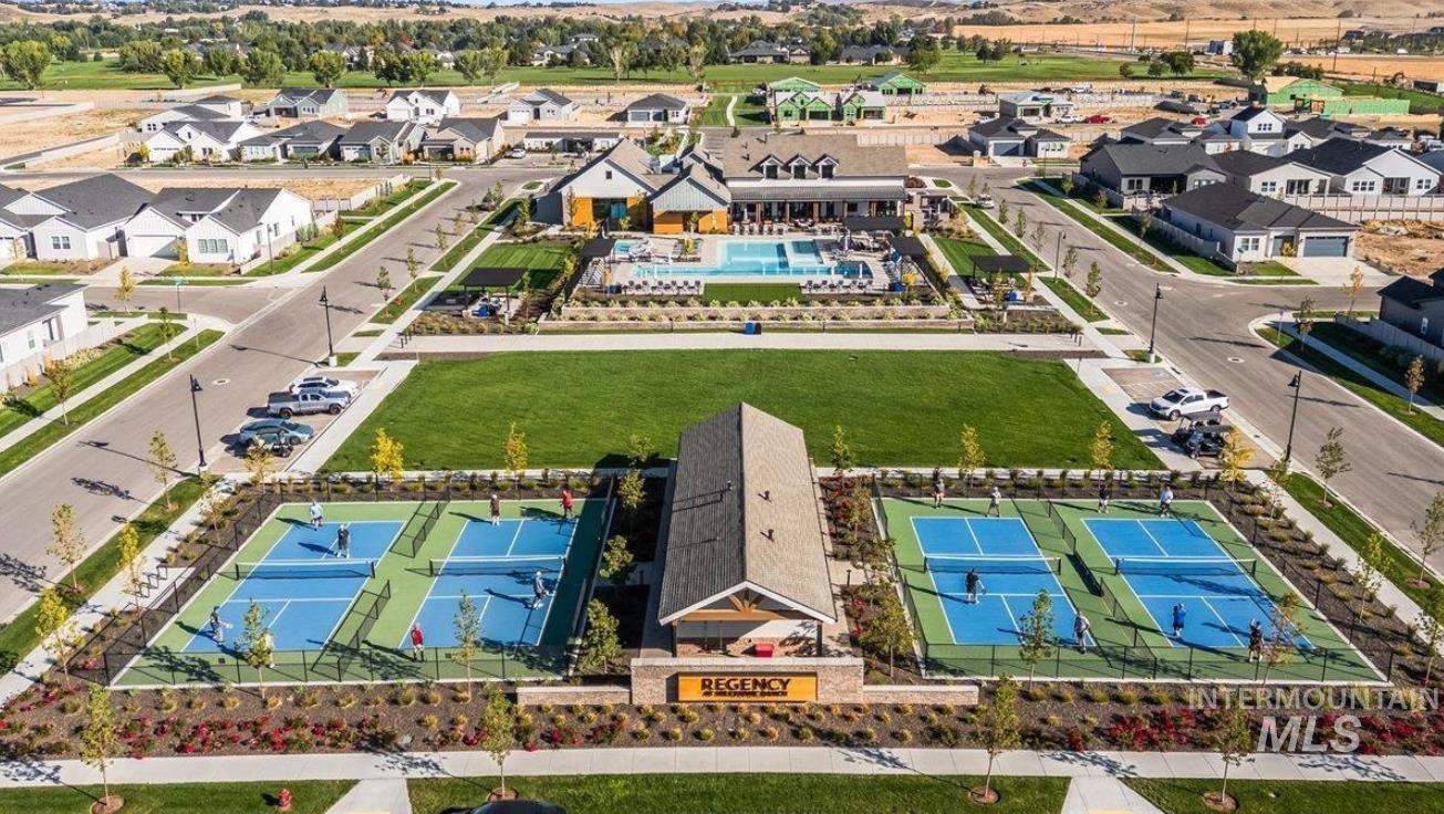 8649 W Chamblee St, Star, Idaho 83669, 2 Bedrooms, 2 Bathrooms, Residential For Sale, Price $528,999,MLS 98979725