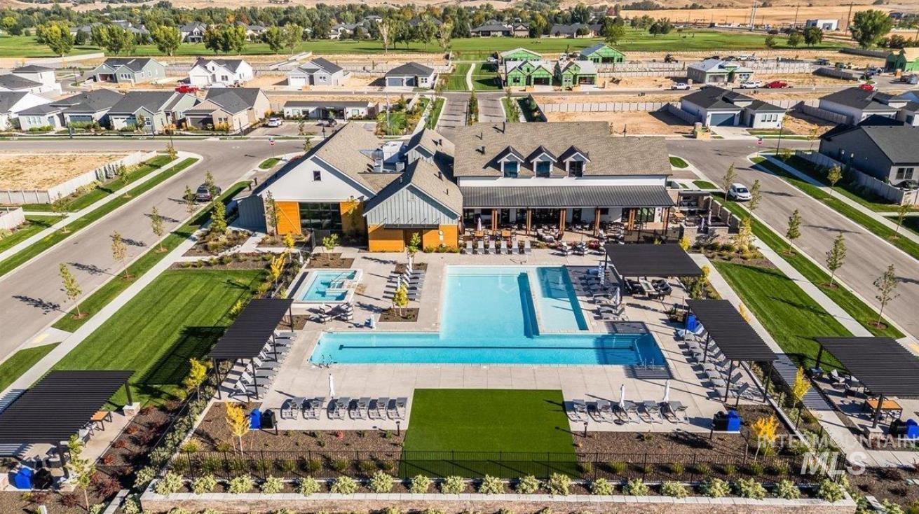 8649 W Chamblee St, Star, Idaho 83669, 2 Bedrooms, 2 Bathrooms, Residential For Sale, Price $528,999,MLS 98979725