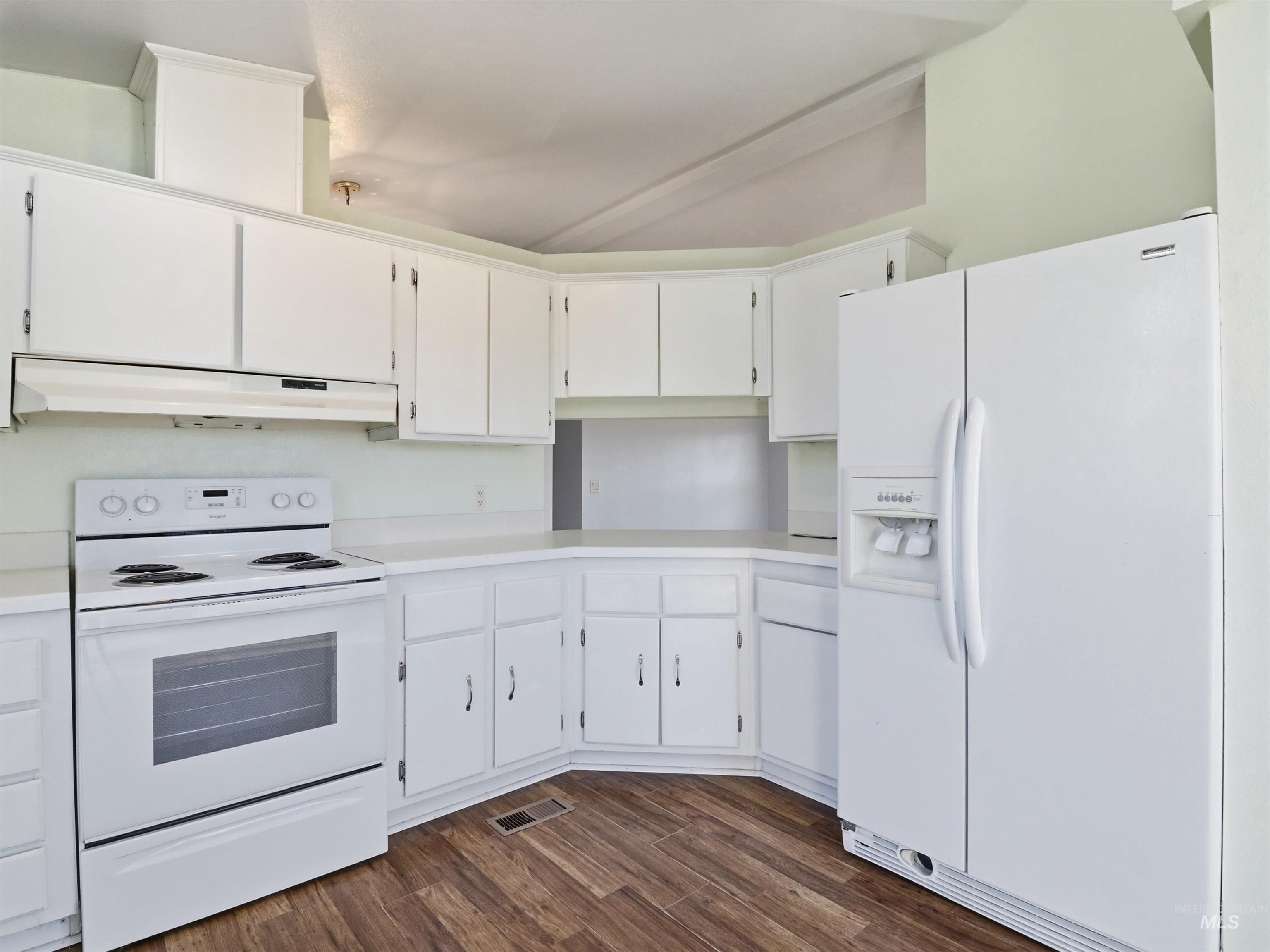 755 S Ash, Kuna, Idaho 83634, 3 Bedrooms, 2 Bathrooms, Residential For Sale, Price $749,000,MLS 98979726