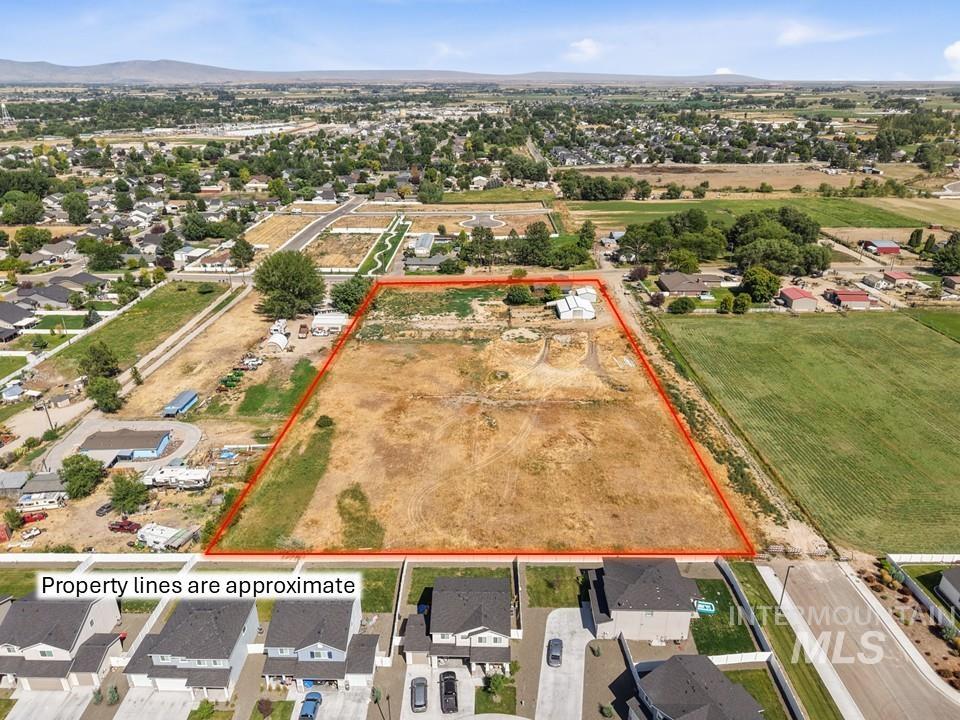 755 S Ash, Kuna, Idaho 83634, 3 Bedrooms, 2 Bathrooms, Residential For Sale, Price $749,000,MLS 98979726