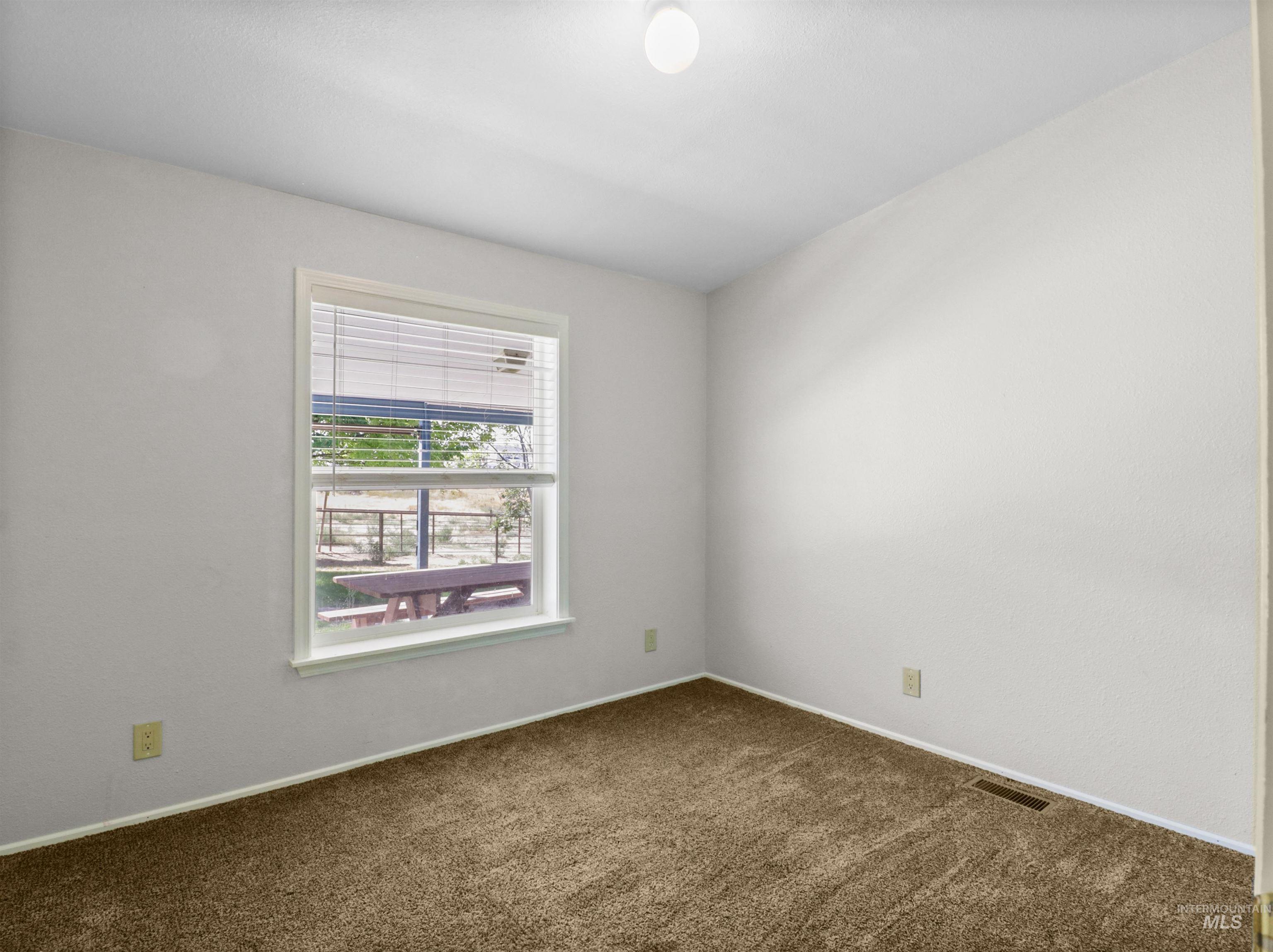 755 S Ash, Kuna, Idaho 83634, 3 Bedrooms, 2 Bathrooms, Residential For Sale, Price $749,000,MLS 98979726