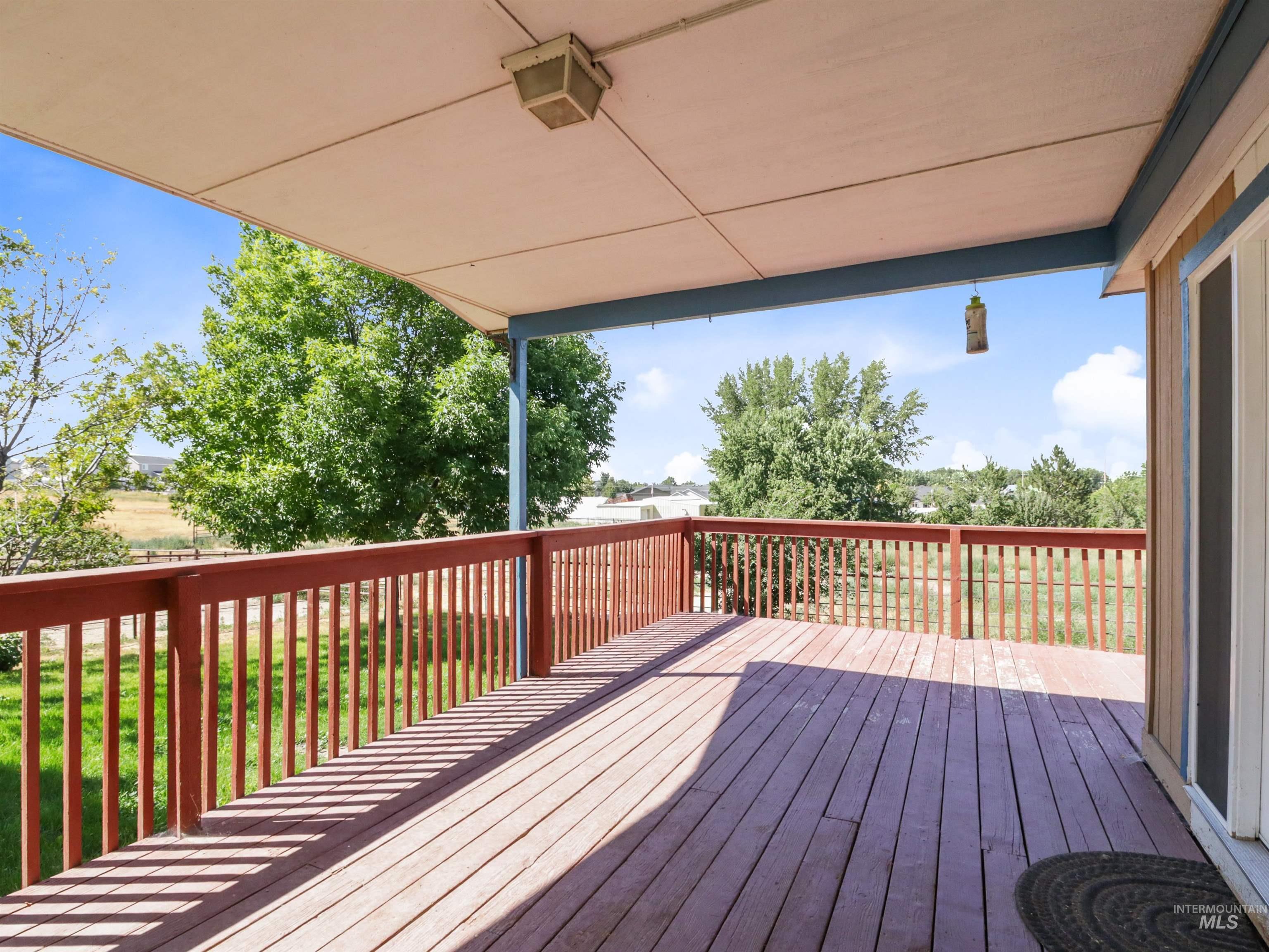 755 S Ash, Kuna, Idaho 83634, 3 Bedrooms, 2 Bathrooms, Residential For Sale, Price $749,000,MLS 98979726