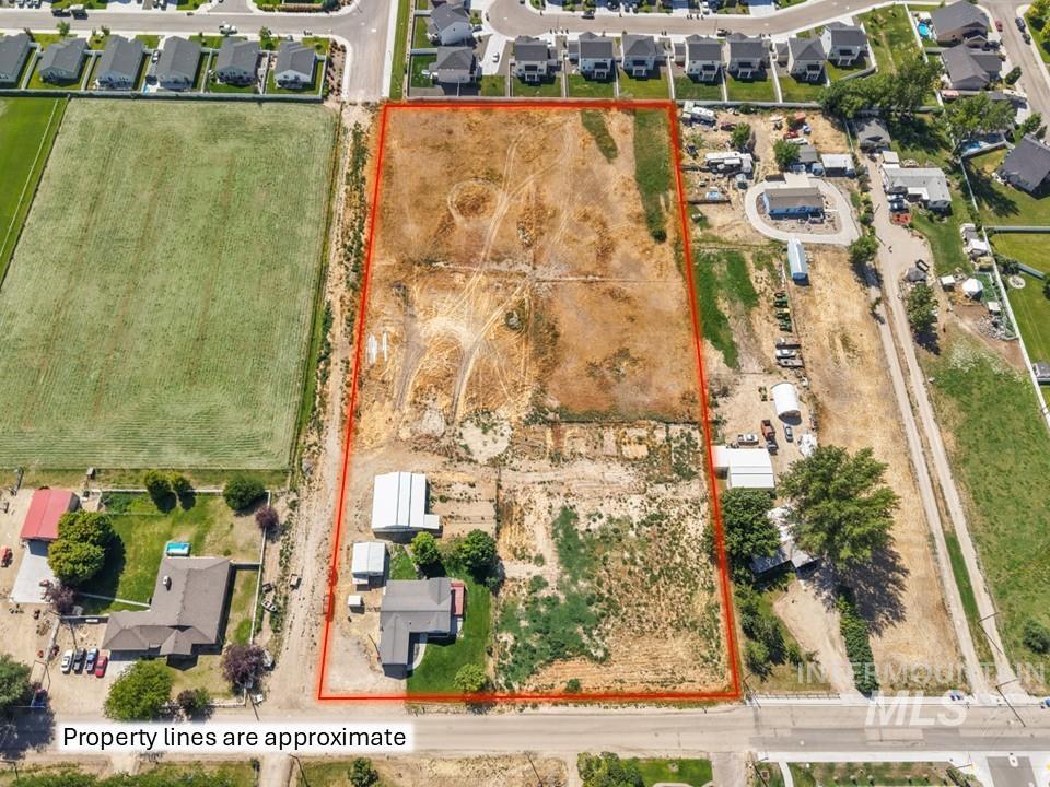 755 S Ash, Kuna, Idaho 83634, 3 Bedrooms, 2 Bathrooms, Residential For Sale, Price $749,000,MLS 98979726