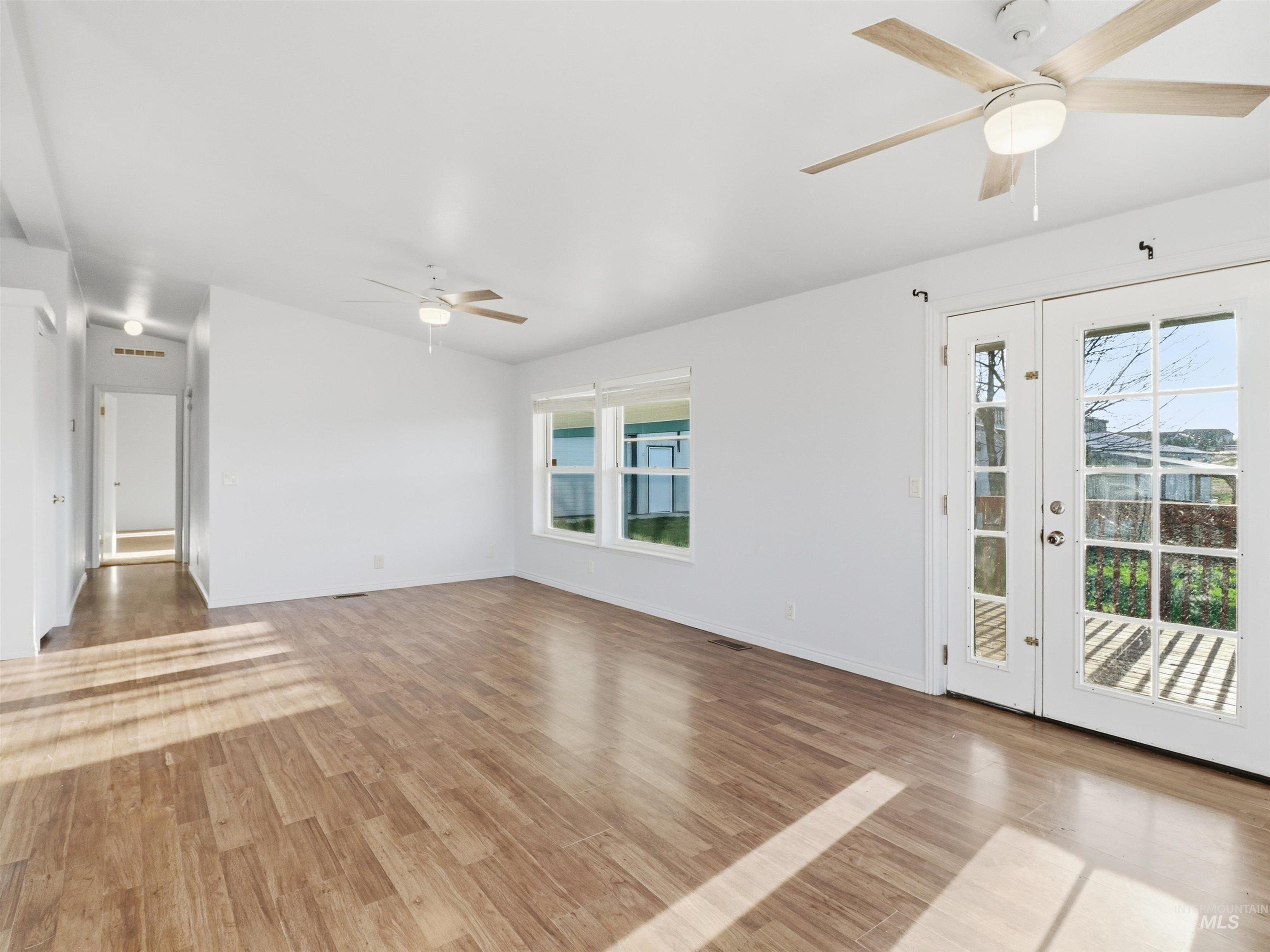 755 S Ash, Kuna, Idaho 83634, 3 Bedrooms, 2 Bathrooms, Residential For Sale, Price $749,000,MLS 98979726