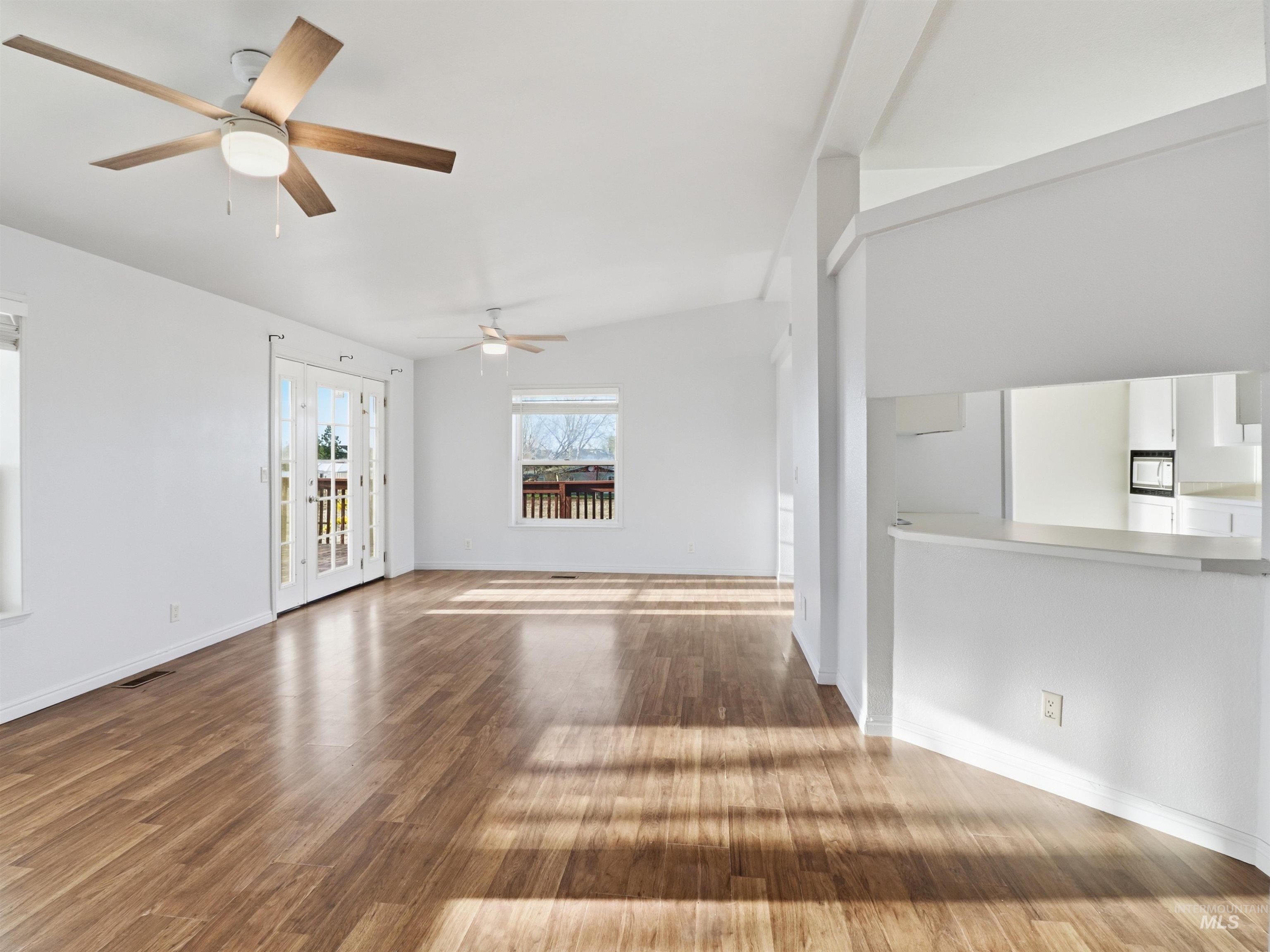 755 S Ash, Kuna, Idaho 83634, 3 Bedrooms, 2 Bathrooms, Residential For Sale, Price $749,000,MLS 98979726