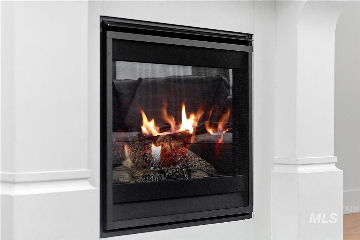 7058 N Canter Trail Ave, Meridian, Idaho 83646, 3 Bedrooms, 2.5 Bathrooms, Residential For Sale, Price $674,900,MLS 98979728