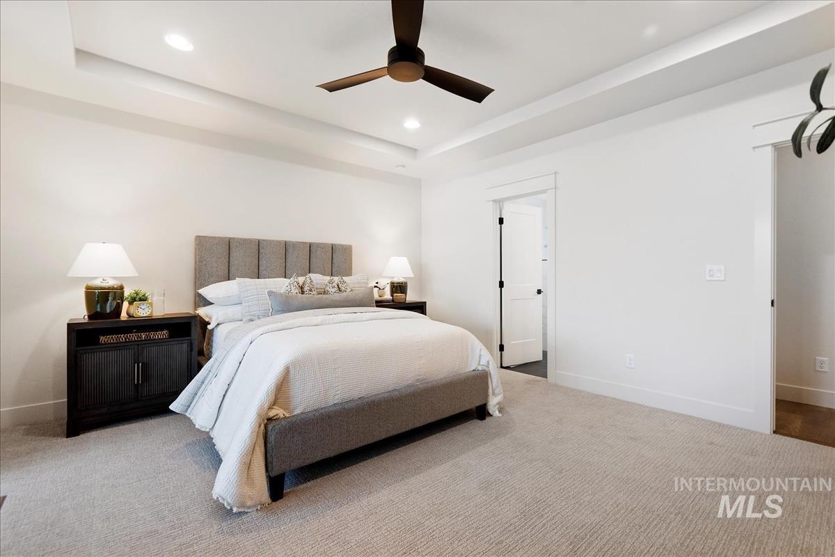 7058 N Canter Trail Ave, Meridian, Idaho 83646, 3 Bedrooms, 2.5 Bathrooms, Residential For Sale, Price $674,900,MLS 98979728