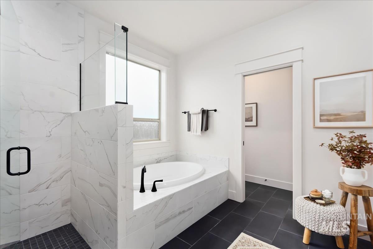 7058 N Canter Trail Ave, Meridian, Idaho 83646, 3 Bedrooms, 2.5 Bathrooms, Residential For Sale, Price $674,900,MLS 98979728