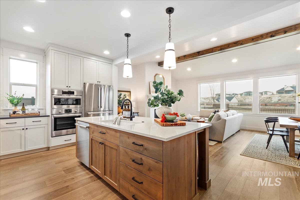 7058 N Canter Trail Ave, Meridian, Idaho 83646, 3 Bedrooms, 2.5 Bathrooms, Residential For Sale, Price $674,900,MLS 98979728