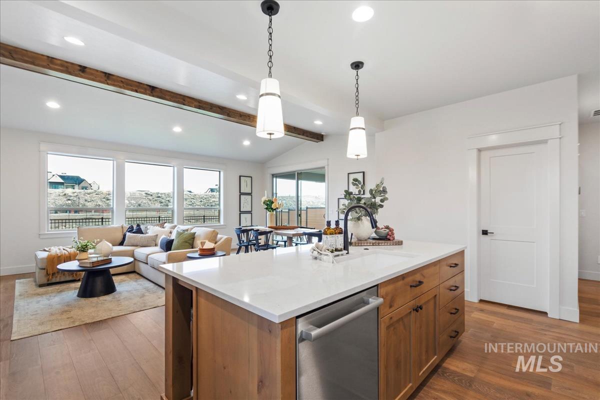 7058 N Canter Trail Ave, Meridian, Idaho 83646, 3 Bedrooms, 2.5 Bathrooms, Residential For Sale, Price $674,900,MLS 98979728