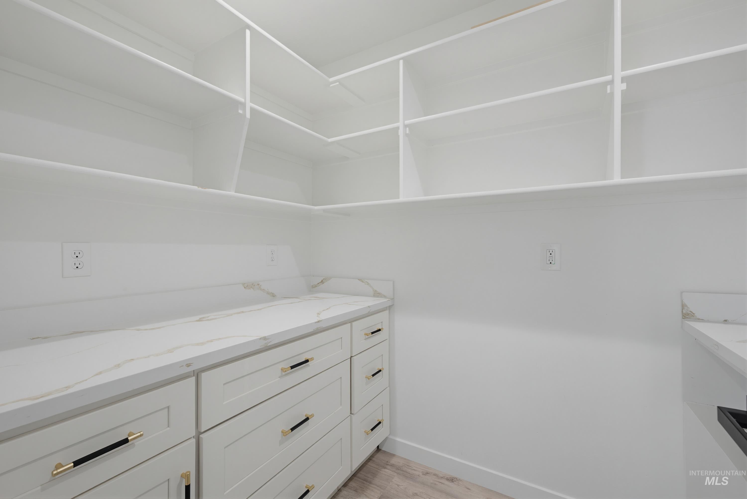 1170 N Champions Pl, Eagle, Idaho 83616, 5 Bedrooms, 3.5 Bathrooms, Residential For Sale, Price $975,000, 98979730