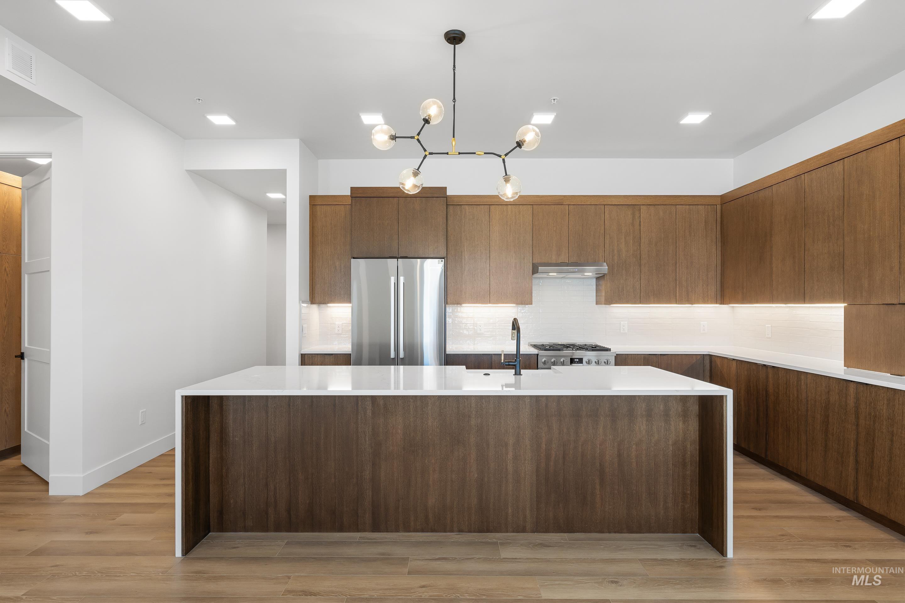 55 E State St, Eagle, Idaho 83616, 2 Bedrooms, 2 Bathrooms, Residential For Sale, Price $1,080,000, 98979741