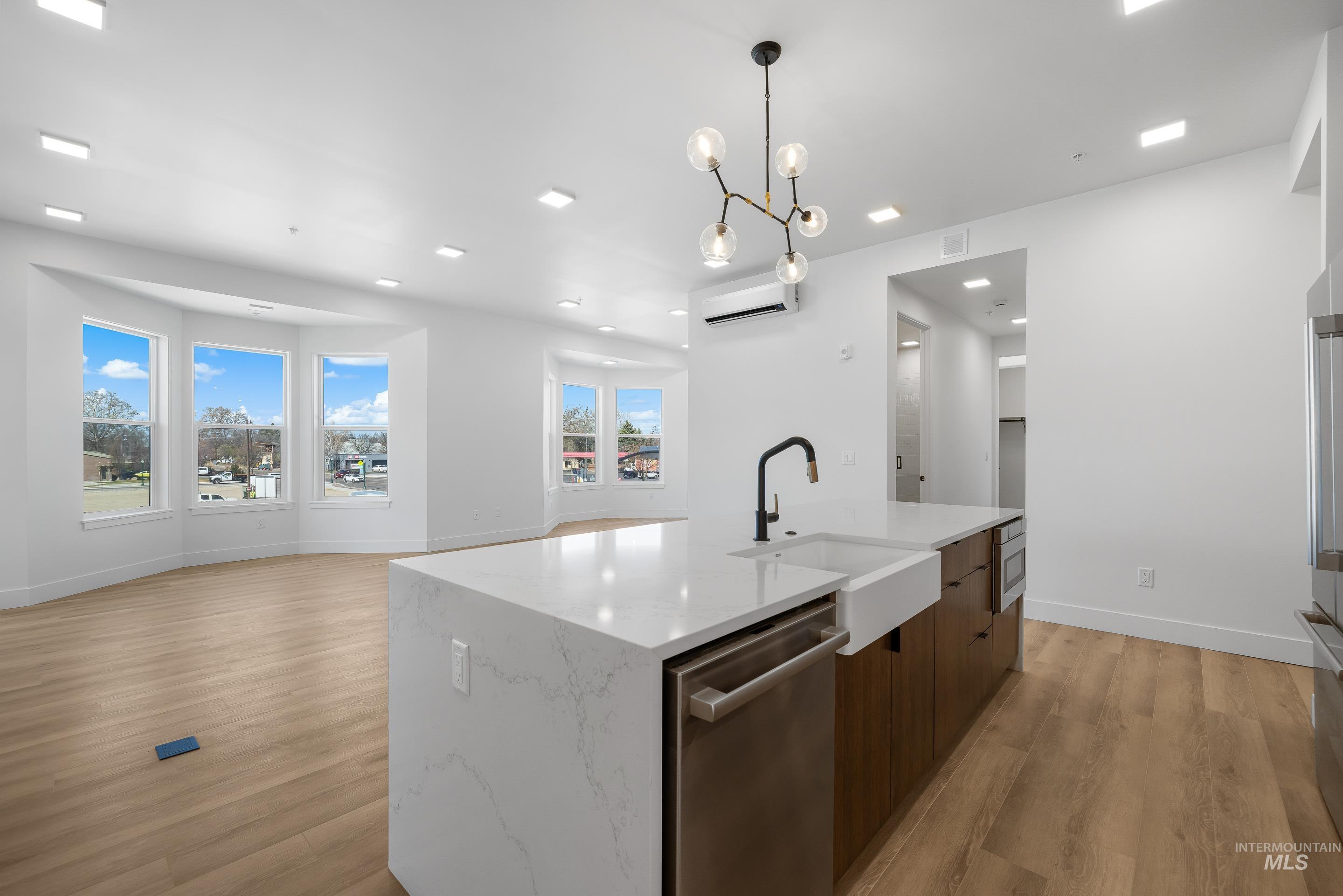 55 E State St, Eagle, Idaho 83616, 2 Bedrooms, 2 Bathrooms, Residential For Sale, Price $1,080,000, 98979741