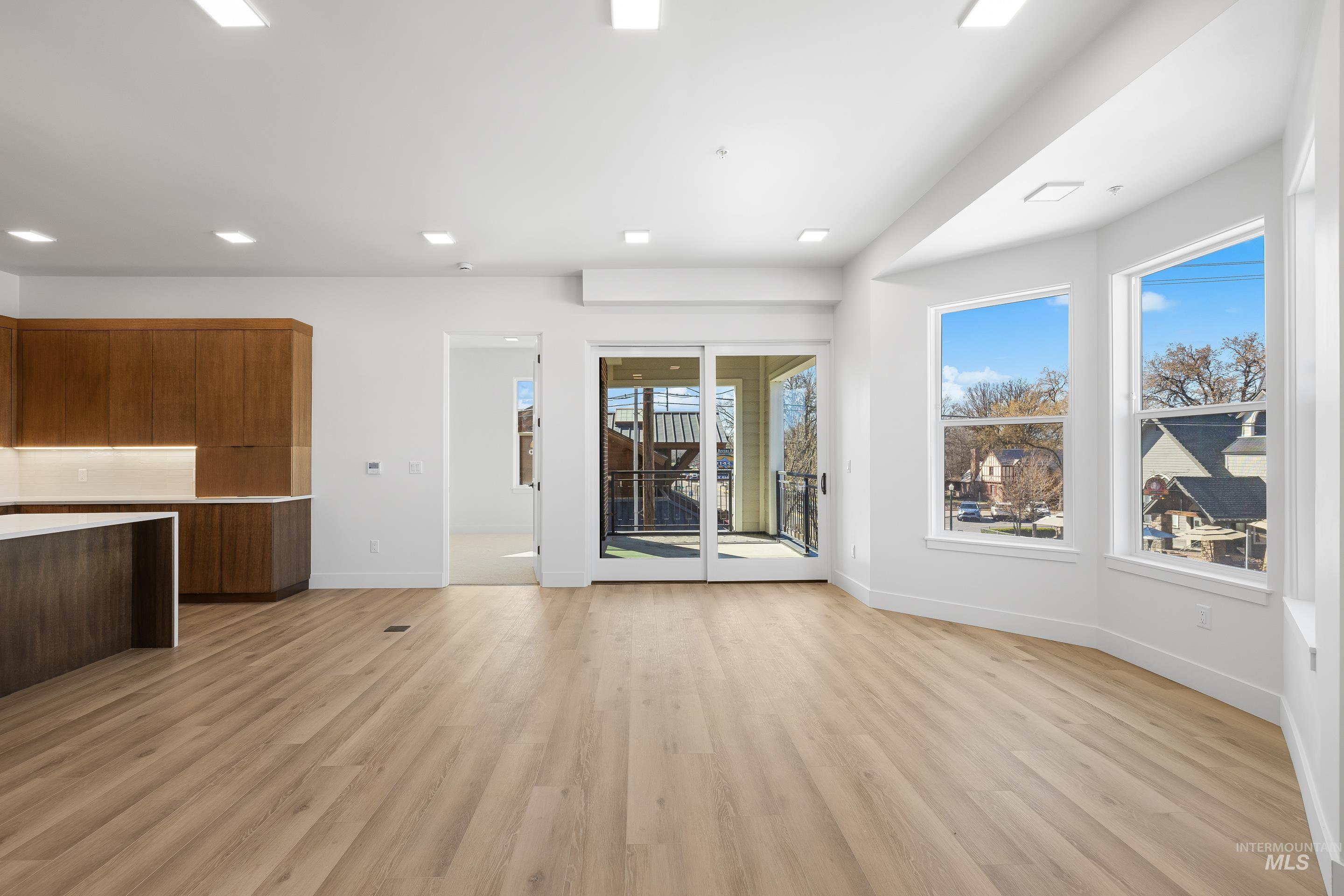 55 E State St, Eagle, Idaho 83616, 2 Bedrooms, 2 Bathrooms, Residential For Sale, Price $1,080,000, 98979741