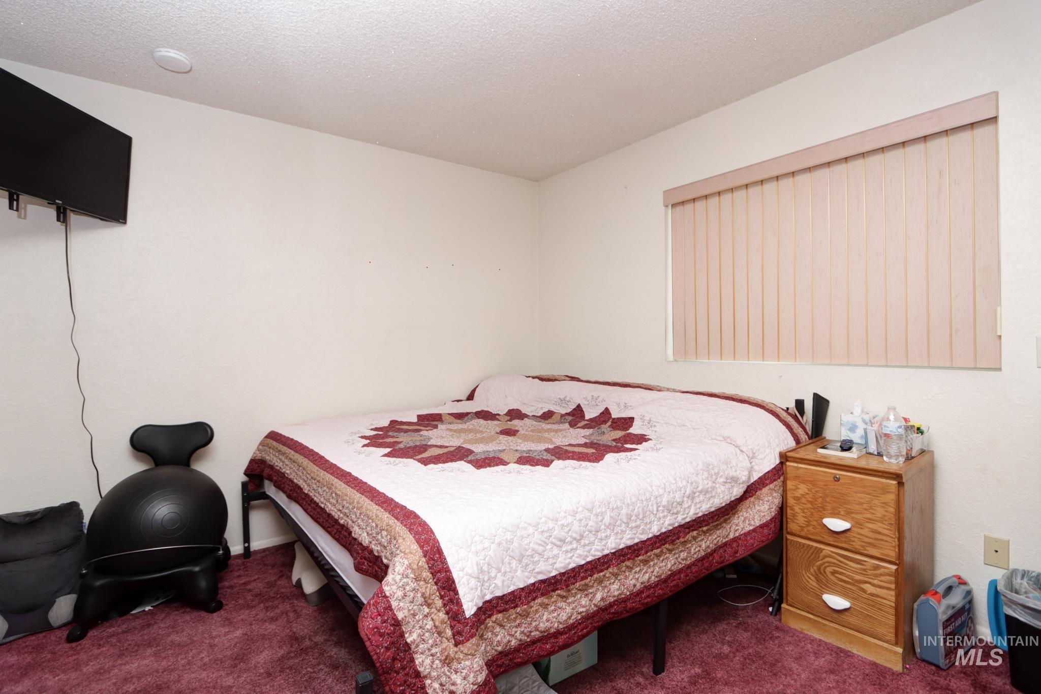 1302 SW 12th St, Ontario, Oregon 97914, 3 Bedrooms, 2 Bathrooms, Residential For Sale, Price $309,000, 98979744