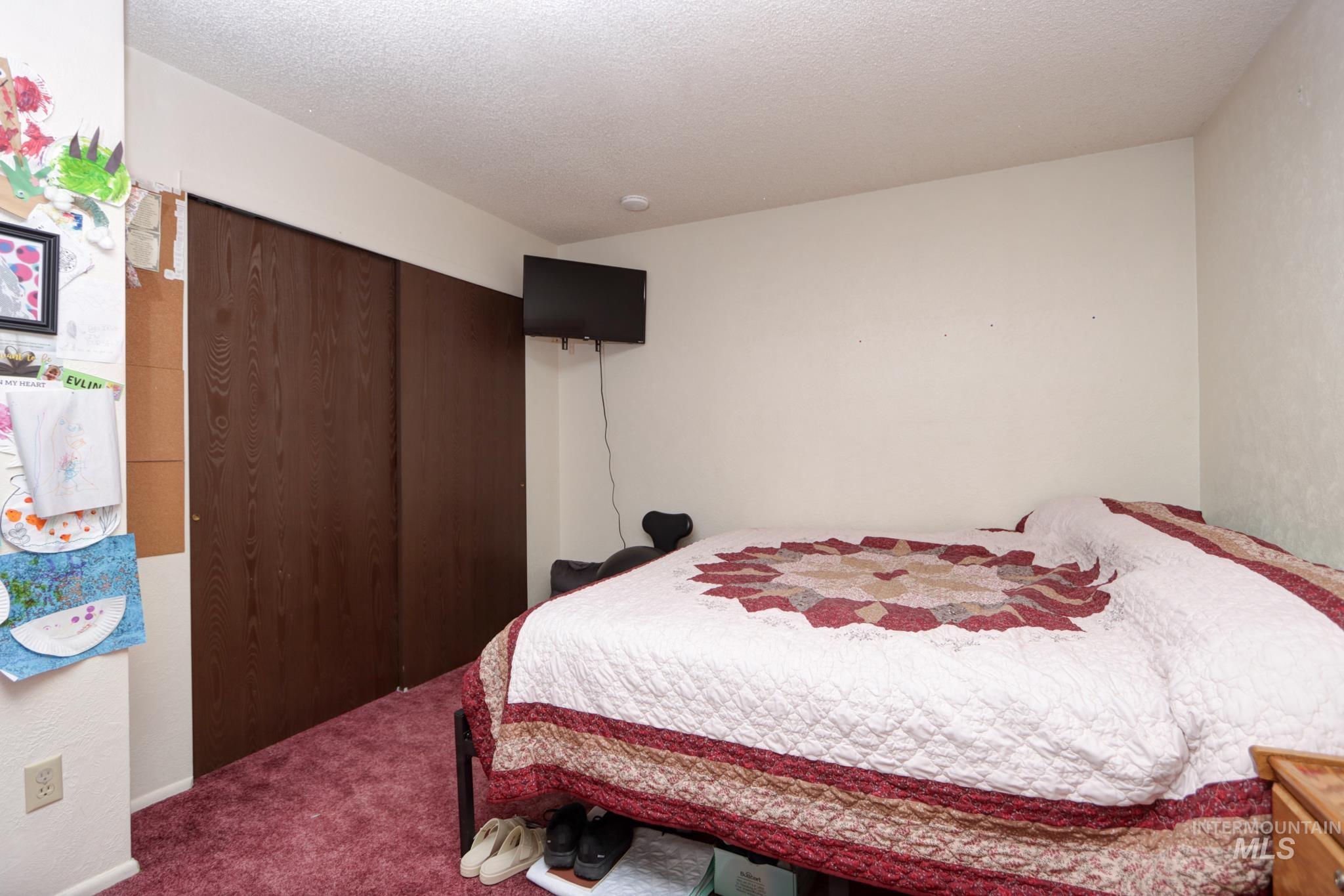 1302 SW 12th St, Ontario, Oregon 97914, 3 Bedrooms, 2 Bathrooms, Residential For Sale, Price $309,000, 98979744