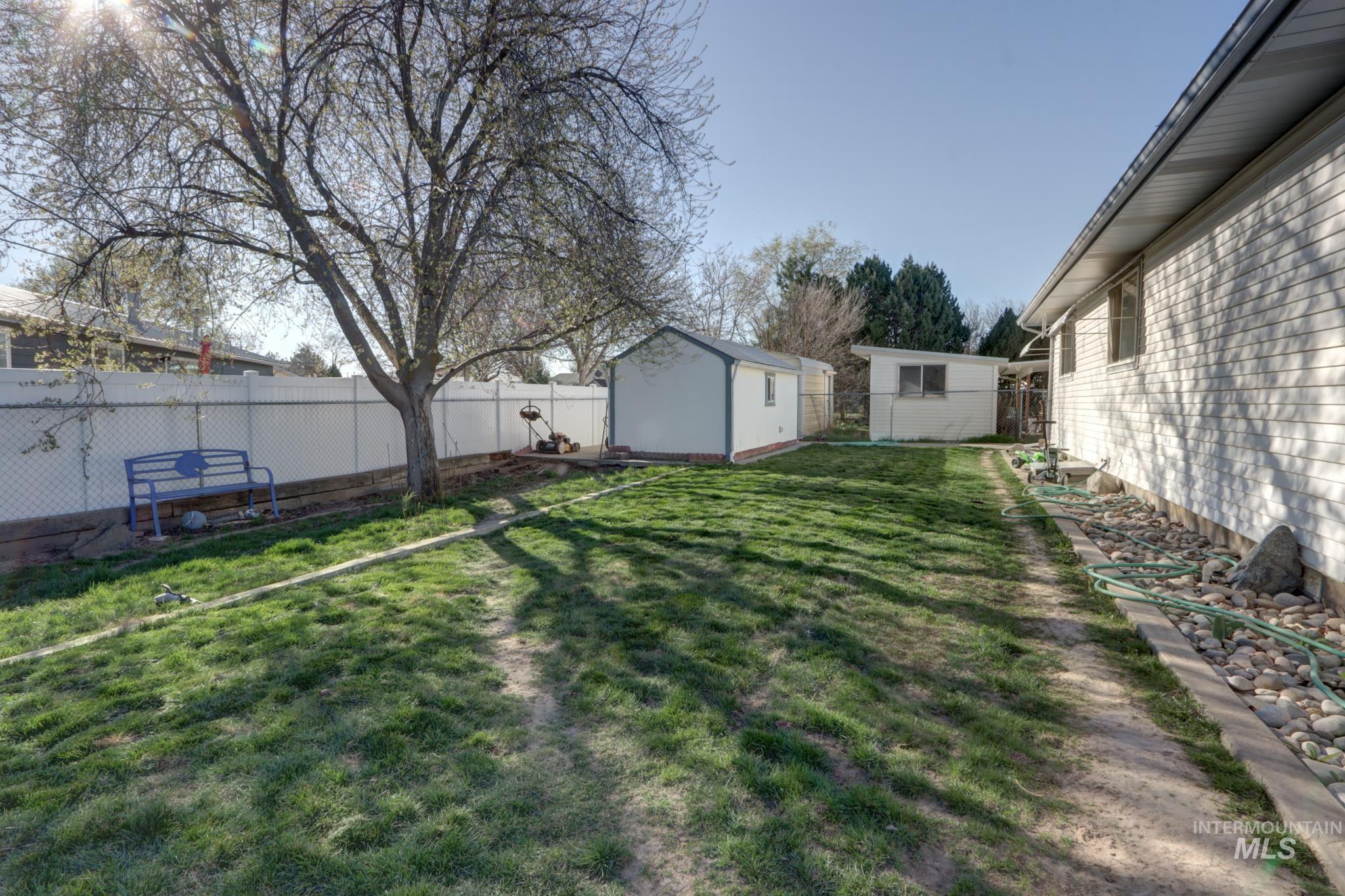 1302 SW 12th St, Ontario, Oregon 97914, 3 Bedrooms, 2 Bathrooms, Residential For Sale, Price $309,000, 98979744