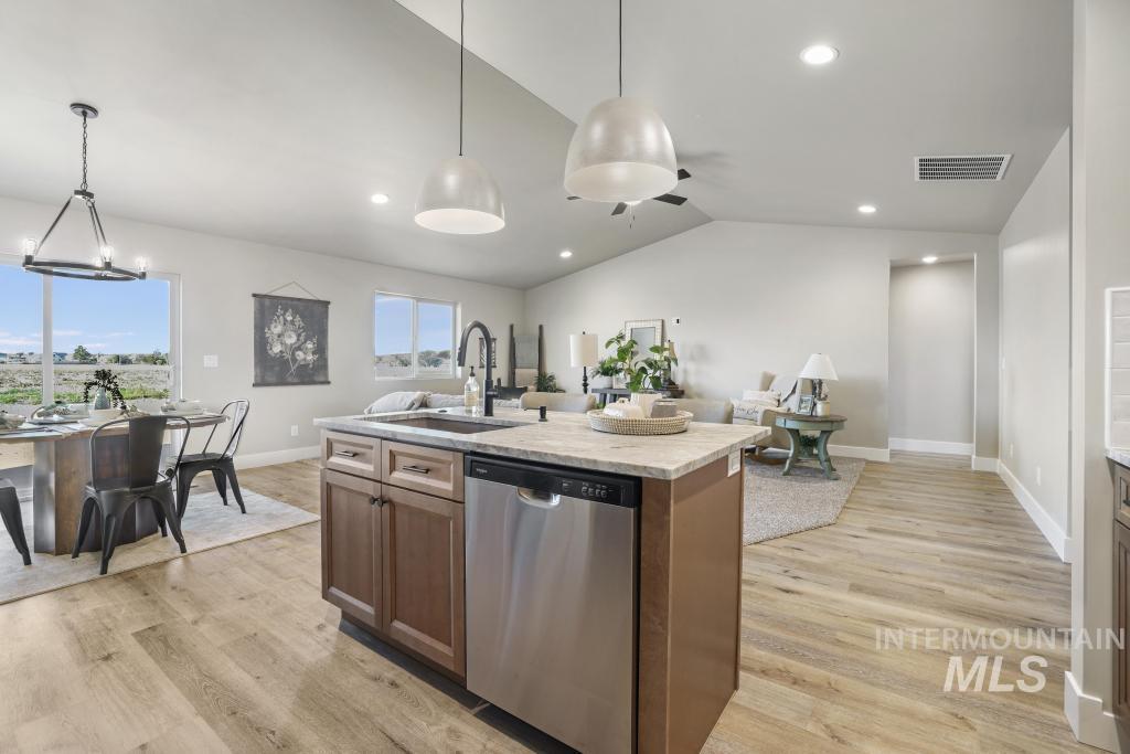 4065 Williams St, Buhl, Idaho 83316, 3 Bedrooms, 2 Bathrooms, Residential For Sale, Price $390,000, 98979745