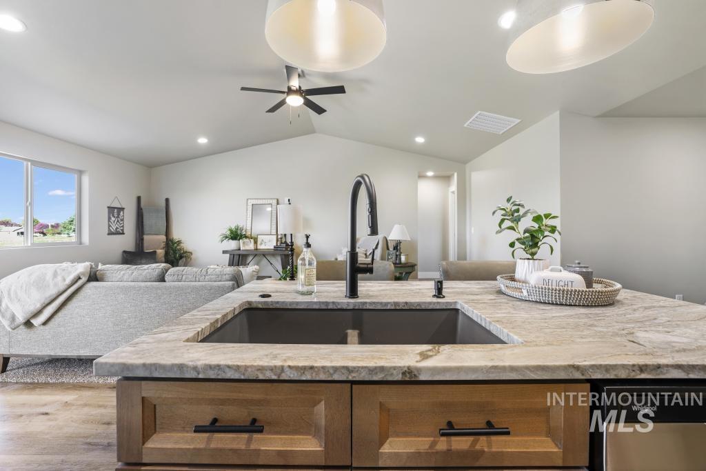 4065 Williams St, Buhl, Idaho 83316, 3 Bedrooms, 2 Bathrooms, Residential For Sale, Price $390,000, 98979745