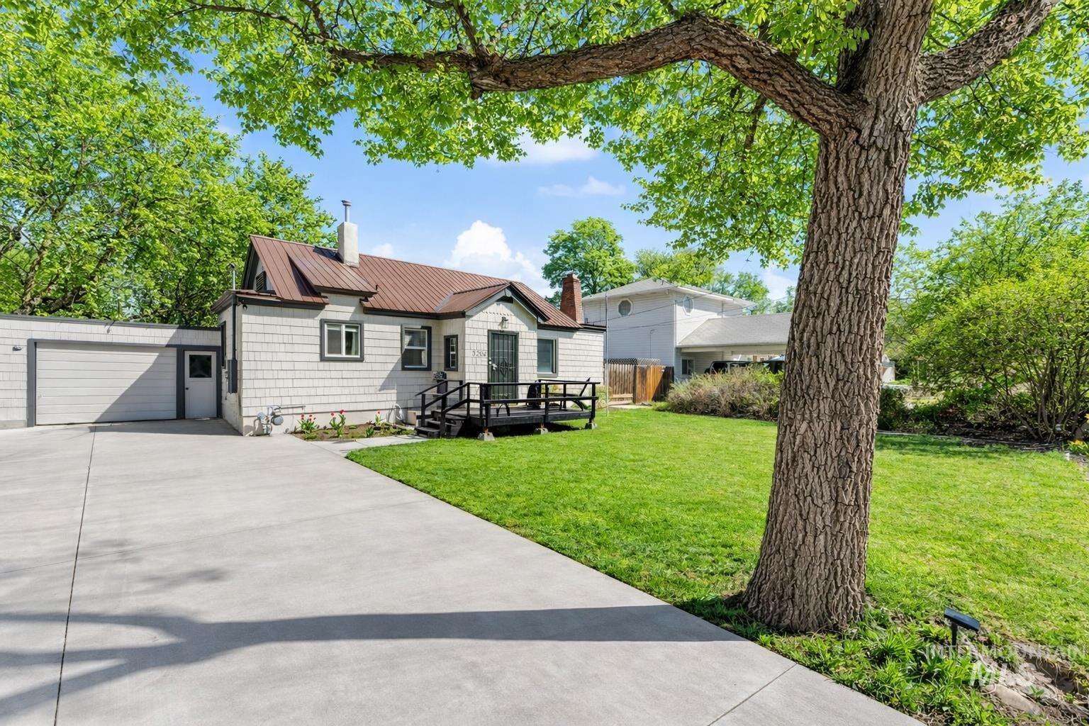 3204 W Rose Hill St, Boise, Idaho 83705, 2 Bedrooms, 1 Bathroom, Residential Income For Sale, Price $549,900, 98979758