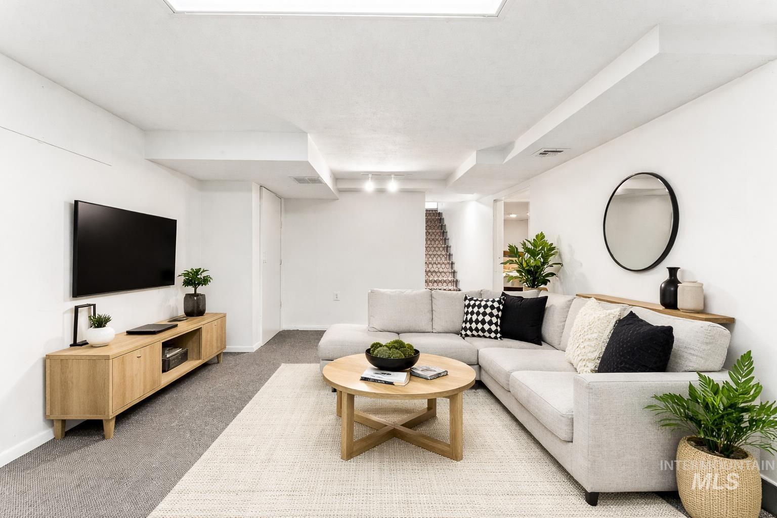 3204 W Rose Hill St, Boise, Idaho 83705, 2 Bedrooms, 1 Bathroom, Residential Income For Sale, Price $549,900, 98979758